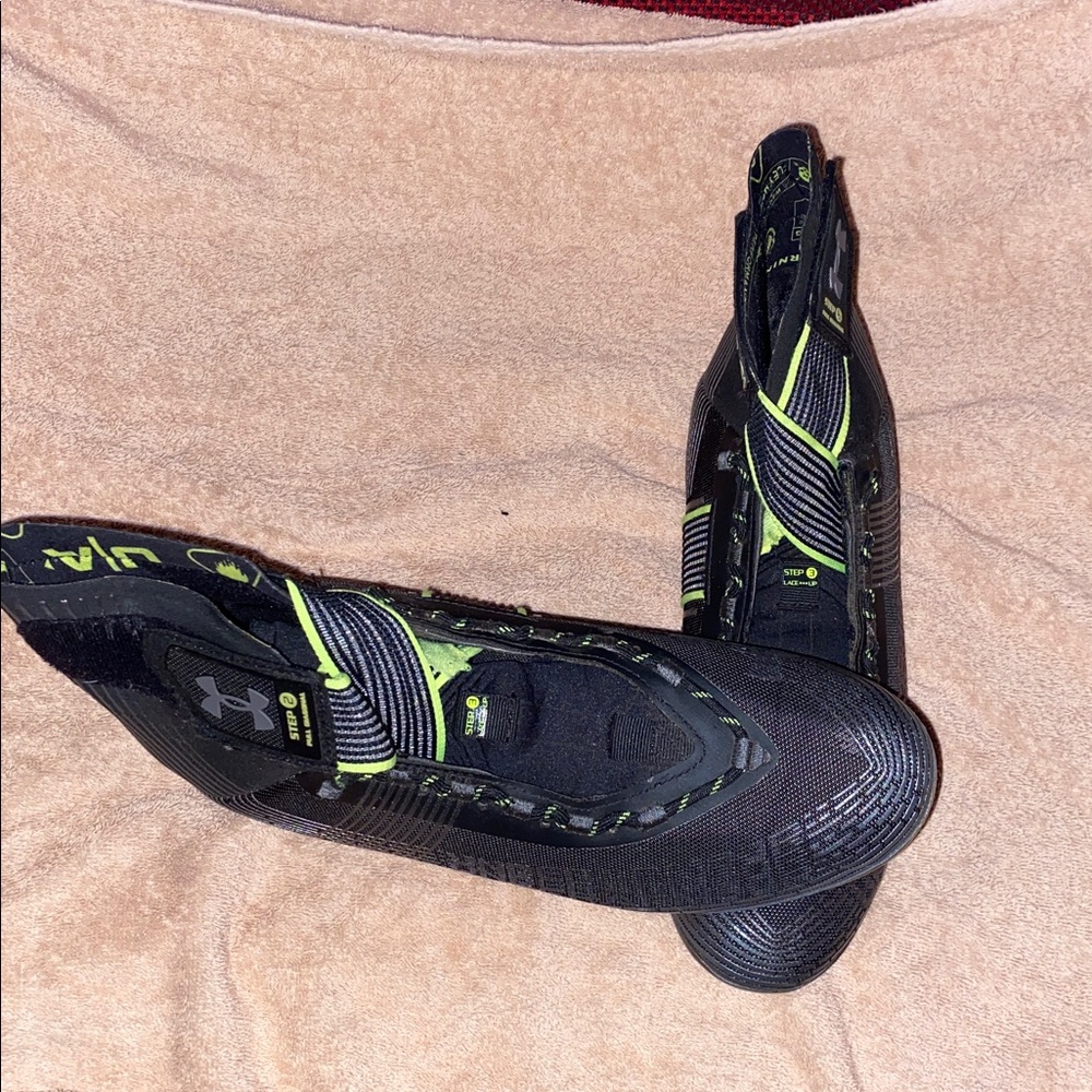Under Armour Black and Yellow Men's Athletic Cleats